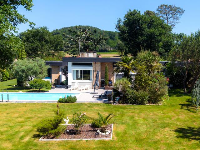 Maison 8 pièces 195 m²