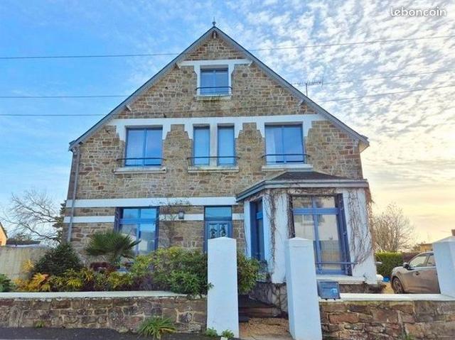 Maison 8 pièces 195 m²