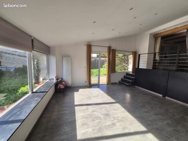 Maison 8 pièces 195 m²