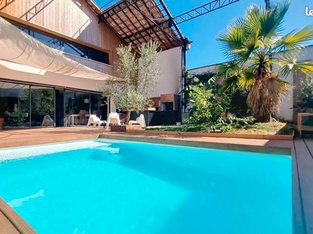 Maison 8 pièces 195 m²