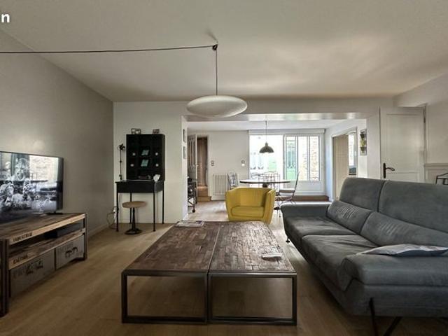 Maison 8 pièces 195 m²