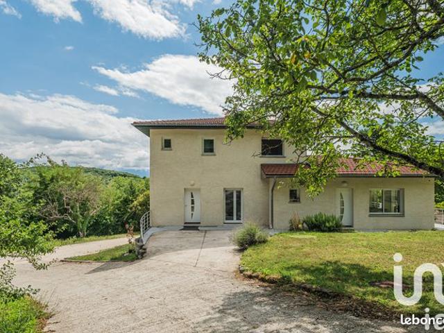 Maison 8 pièces 195 m²