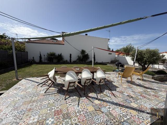 Maison 8 pièces 195 m²