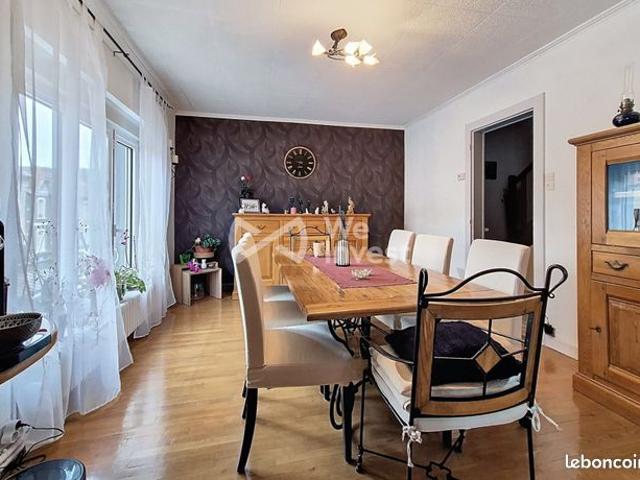 Maison 8 pièces 195 m²