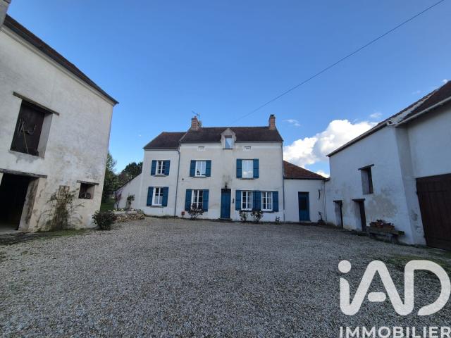 Maison 8 pièces 195 m²