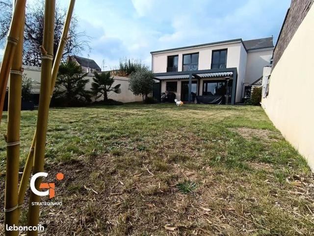 Maison 8 pièces 195 m²
