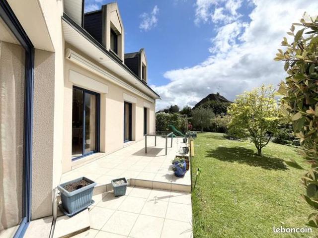 Maison 8 pièces 195 m²