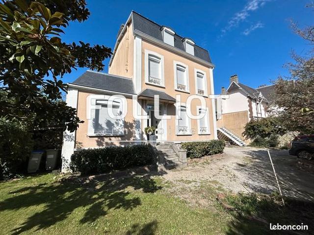 Maison 8 pièces 195 m²