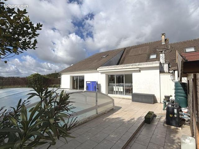 Maison 8 pièces 195 m²