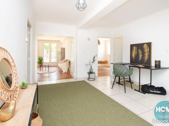 Maison 8 pièces 195 m²