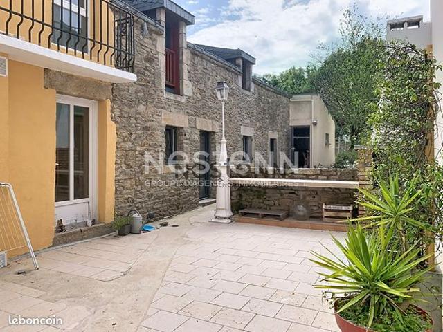 Maison 8 pièces 195 m²