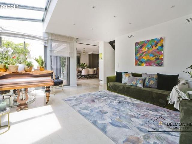 Maison 8 pièces 195 m²