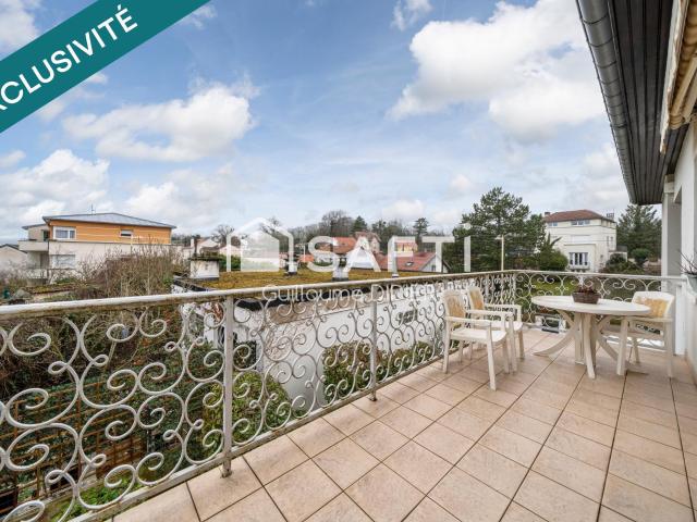 Maison 8 pièces 195 m²