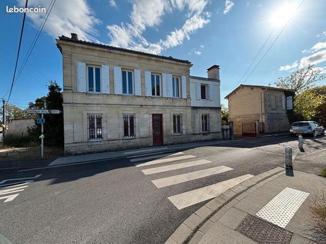 Maison 8 pièces 195 m²