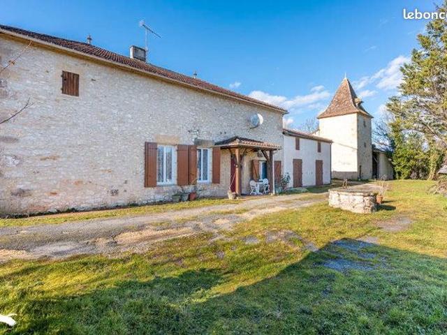 Maison 8 pièces 195 m²