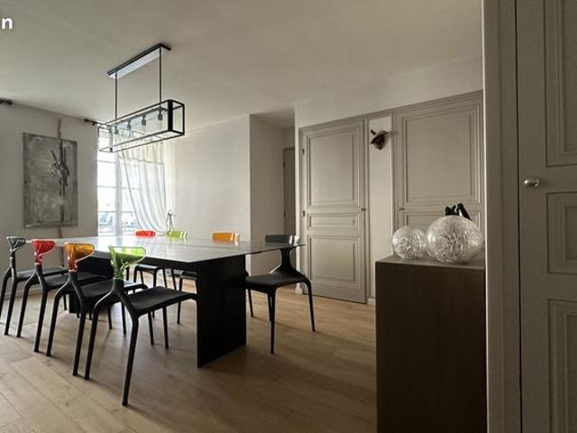 Maison 8 pièces 195 m²