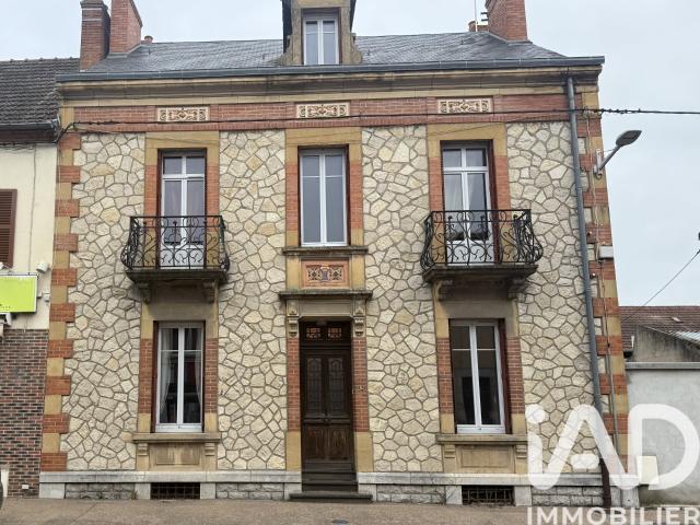 Maison 8 pièces 195 m²