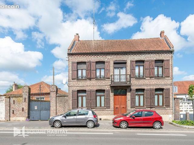 Maison 8 pièces 195 m²
