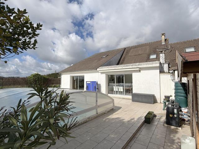 Maison 8 pièces 195 m²
