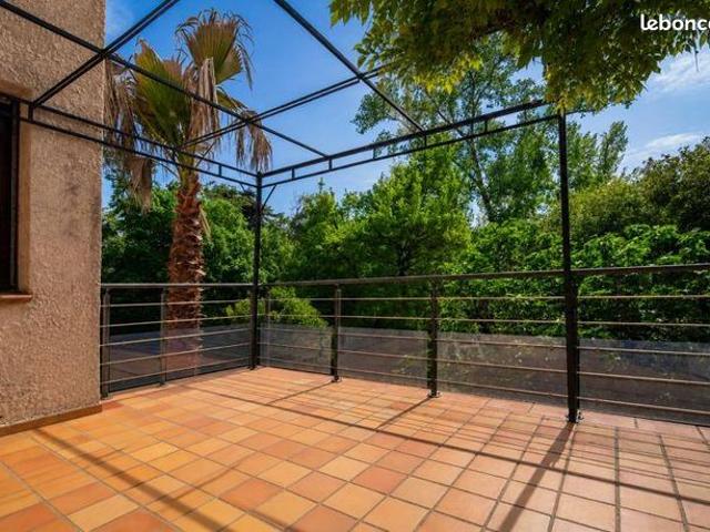Maison 8 pièces 195 m²