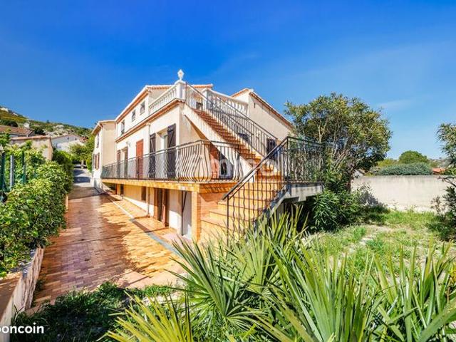 Maison 8 pièces 195 m²