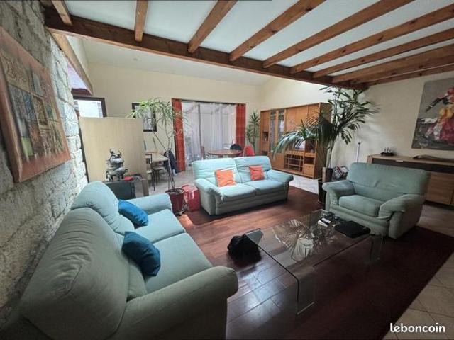 Maison 8 pièces 195 m²