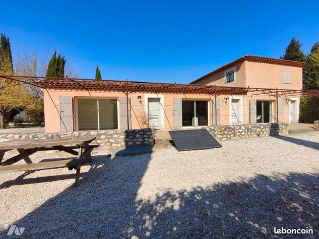 Maison 8 pièces 195 m²