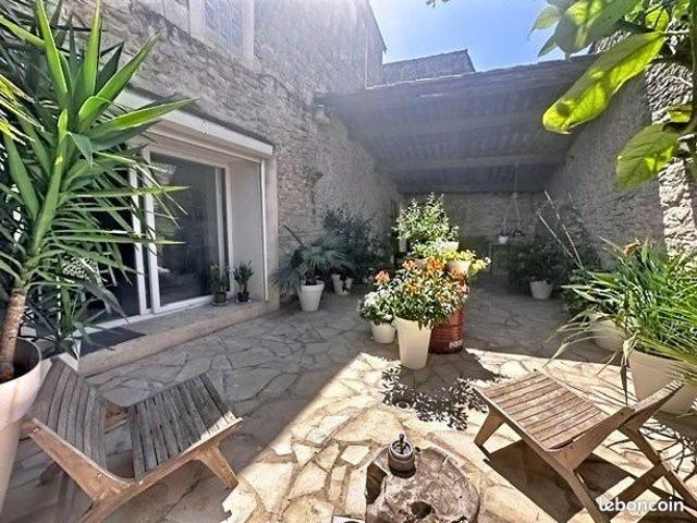 Maison 8 pièces 195 m²