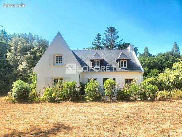 Maison 8 pièces 196 m²