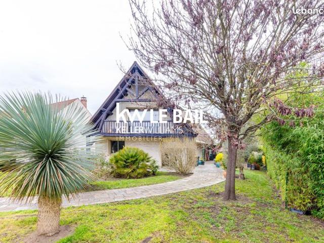 Maison 8 pièces 196 m²