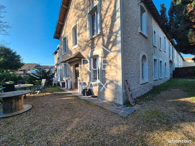 Maison 8 pièces 196 m²
