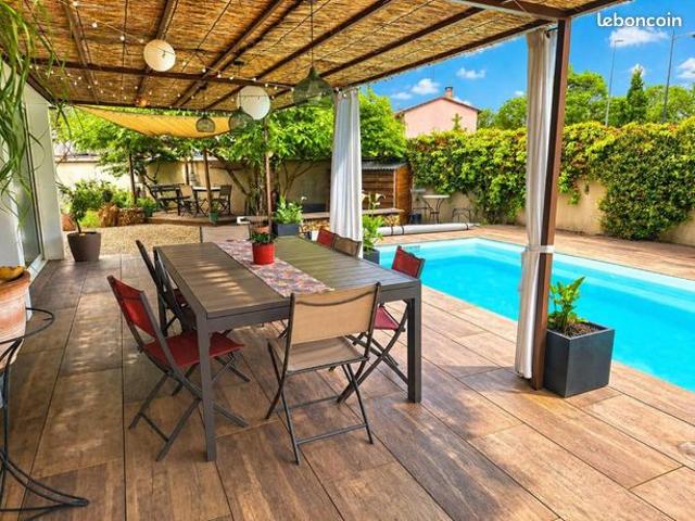 Maison 8 pièces 196 m²