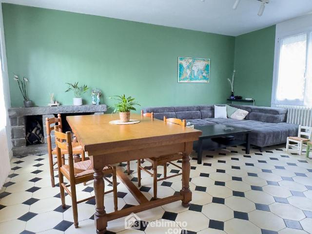 Maison 8 pièces 196 m²