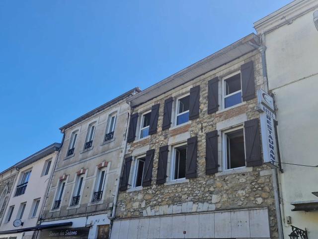 Maison 8 pièces 196 m²