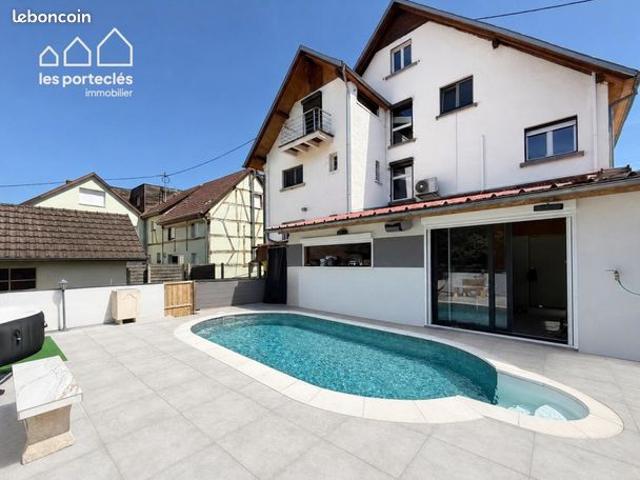 Maison 8 pièces 196 m²