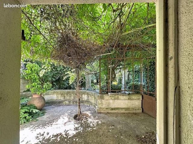 Maison 8 pièces 196 m²