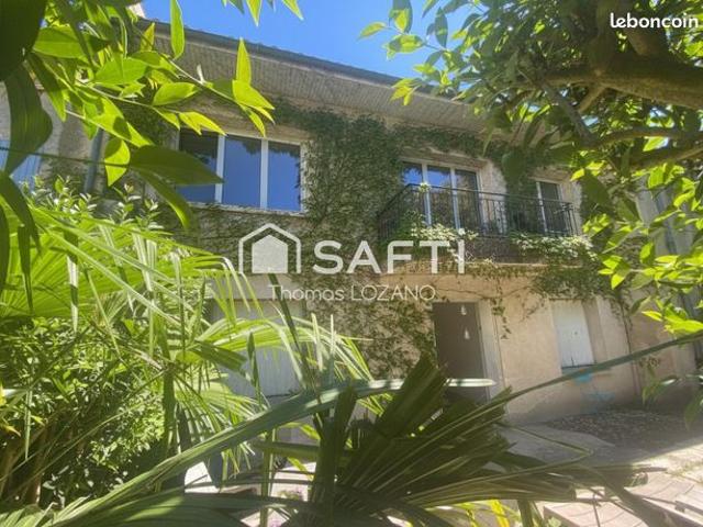 Maison 8 pièces 196 m²