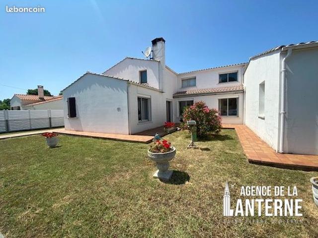 Maison 8 pièces 196 m²