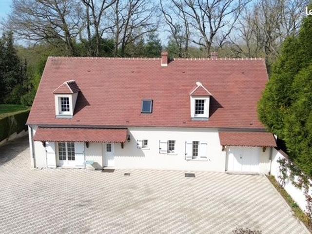Maison 8 pièces 196 m²