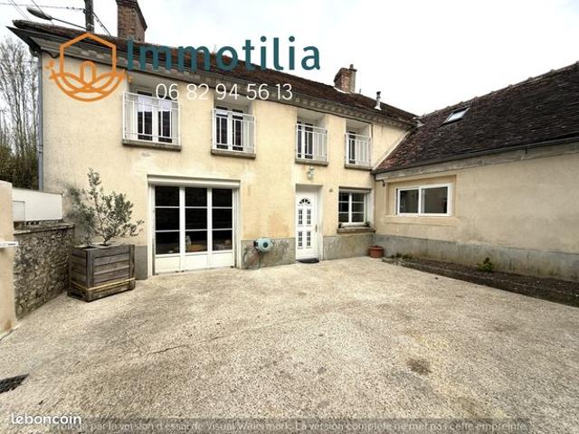 Maison 8 pièces 196 m²