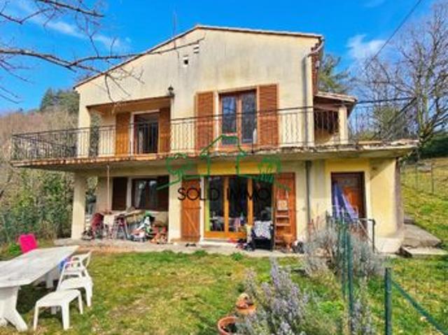 Maison 8 pièces 196 m²