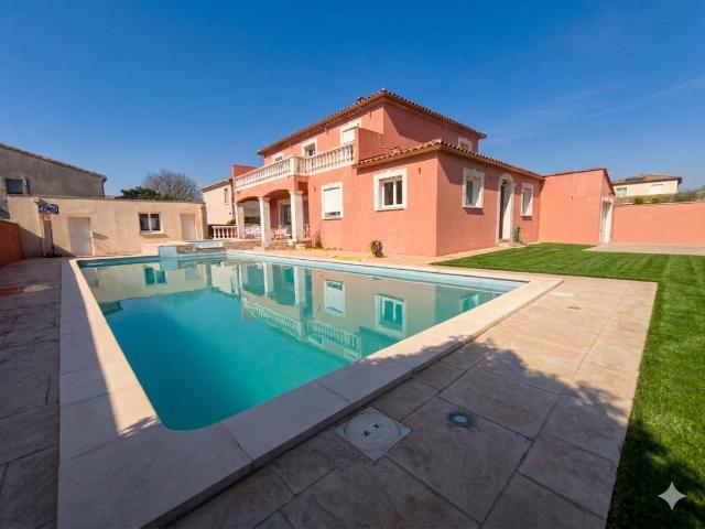 Maison 8 pièces 196 m²