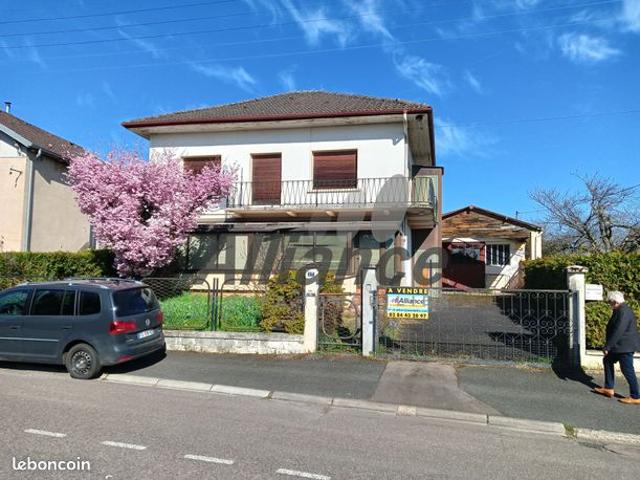 Maison 8 pièces 196 m²