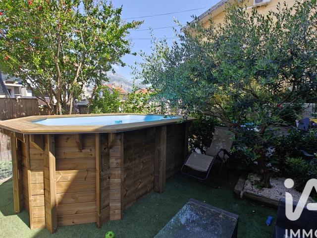 Maison 8 pièces 196 m²