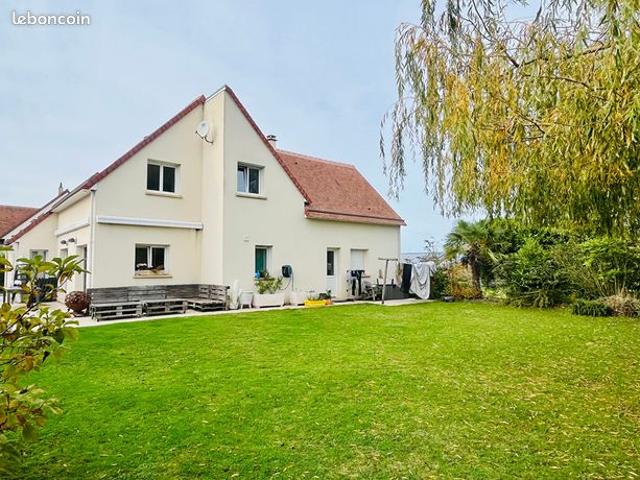 Maison 8 pièces 196 m²