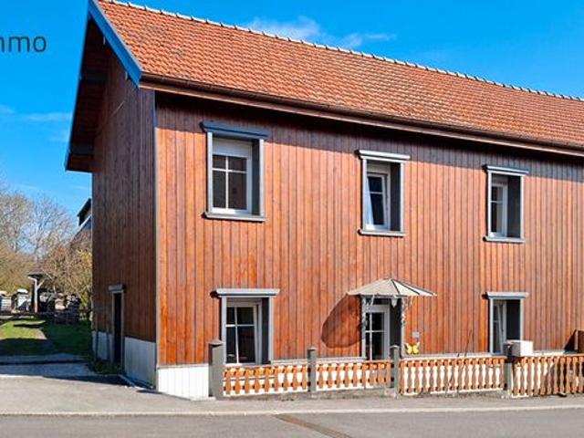 Maison 8 pièces 196 m²