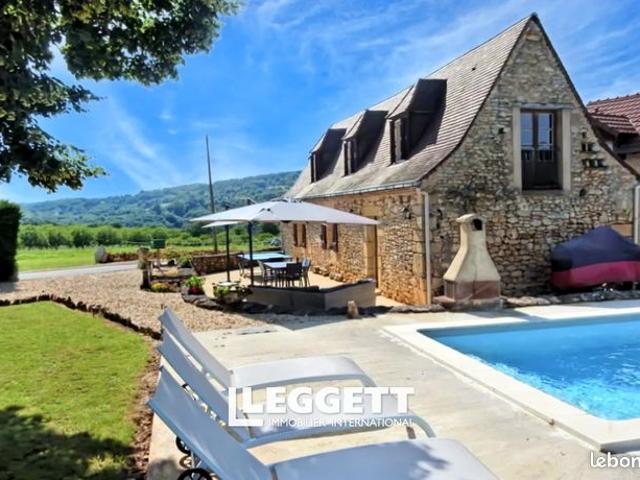 Maison 8 pièces 196 m²