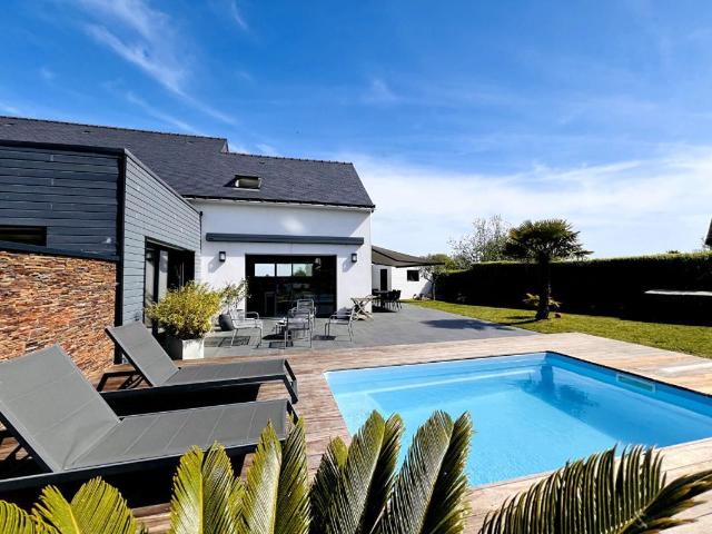 Maison 8 pièces 196 m²