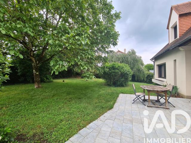 Maison 8 pièces 196 m²
