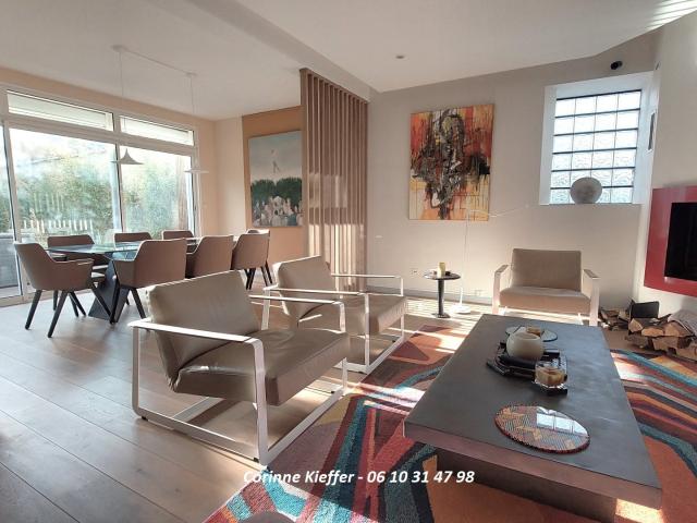 Maison 8 pièces 197 m²